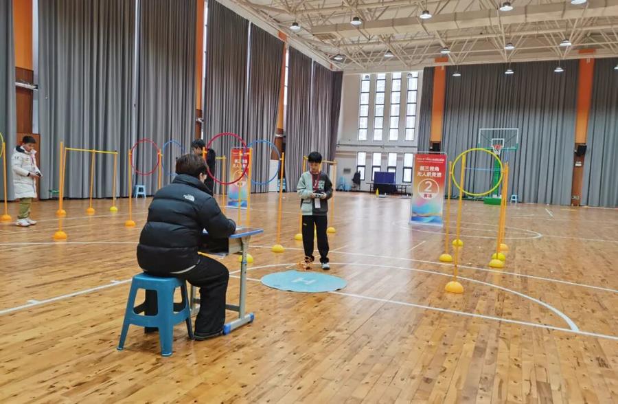 新型运动热潮来袭!宏愿瞰蓝天——“历城区全民健身航模赛”科技对决谱新篇